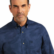Load image into Gallery viewer, Men’s Tremaine Classic Button Up