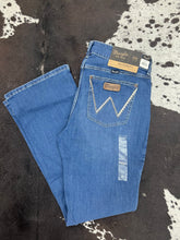 Load image into Gallery viewer, Women's Wrangler Maternity Jean