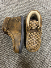 Load image into Gallery viewer, M&amp;F Kids Carson Moc