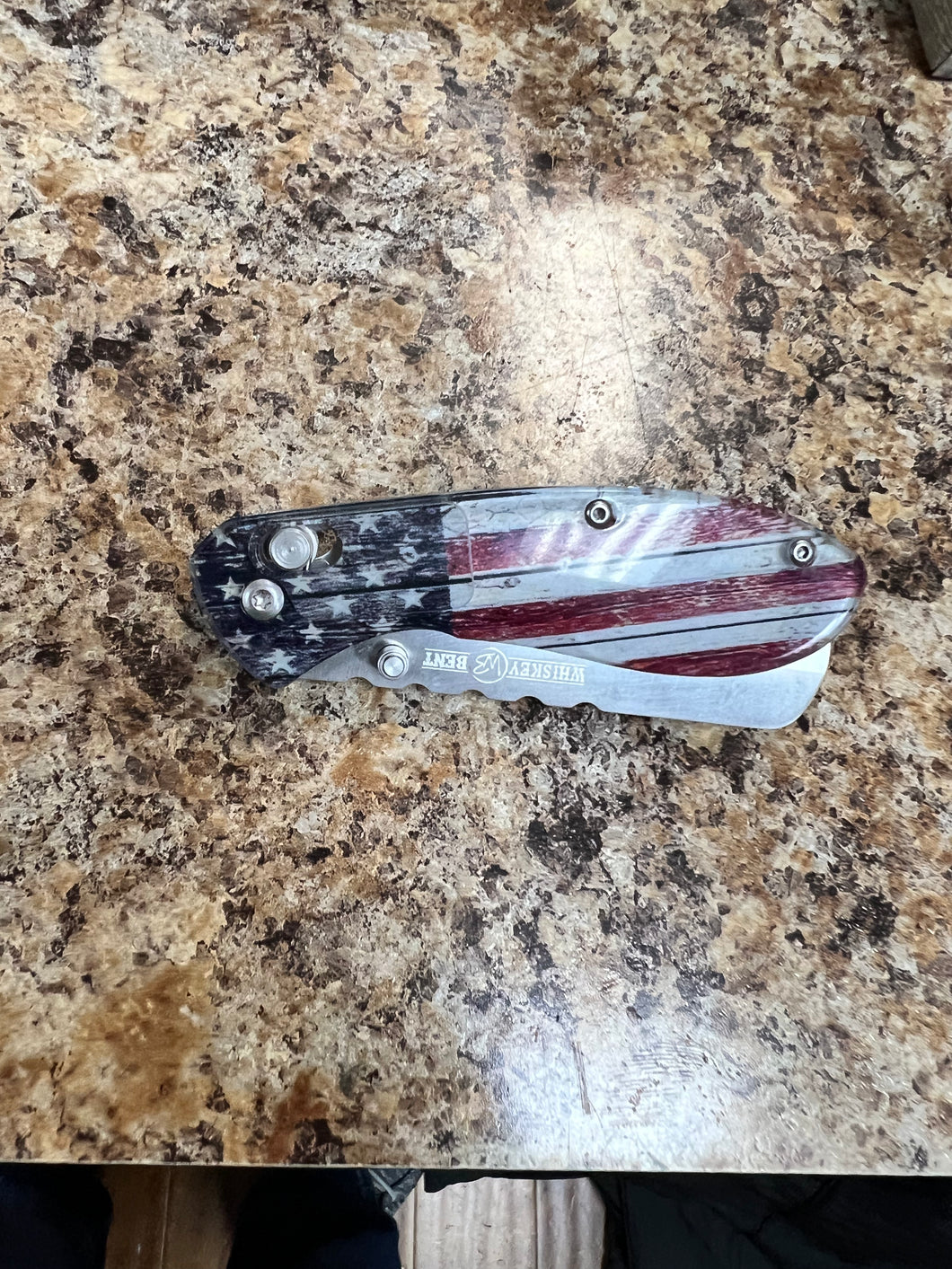 Whiskey Bent Patriot Catch Pin Lock Knife