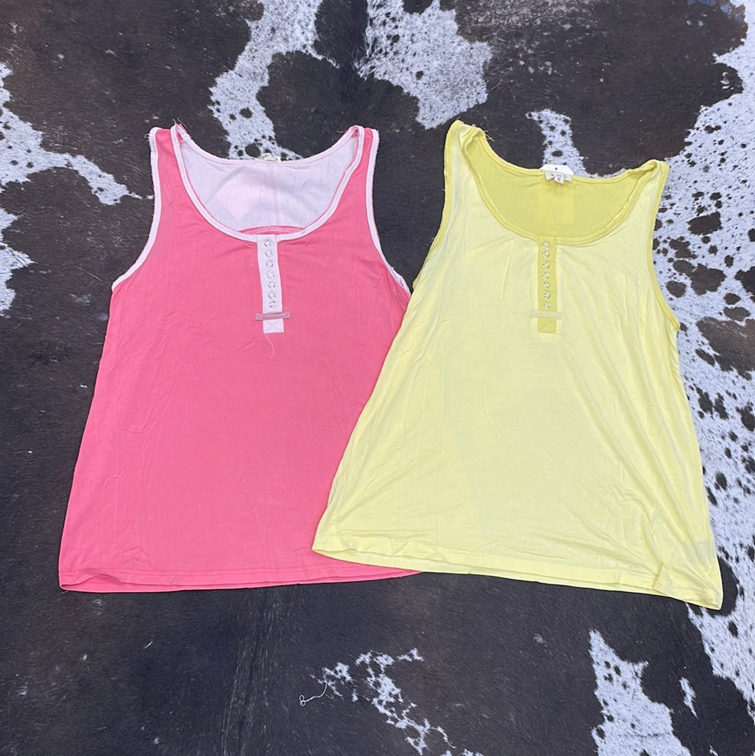 Women’s 3 Button Top