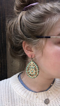 Load image into Gallery viewer, Big crackle earrings