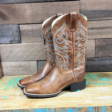 Load image into Gallery viewer, Women’s Ariat Round Up Back Zip Boot