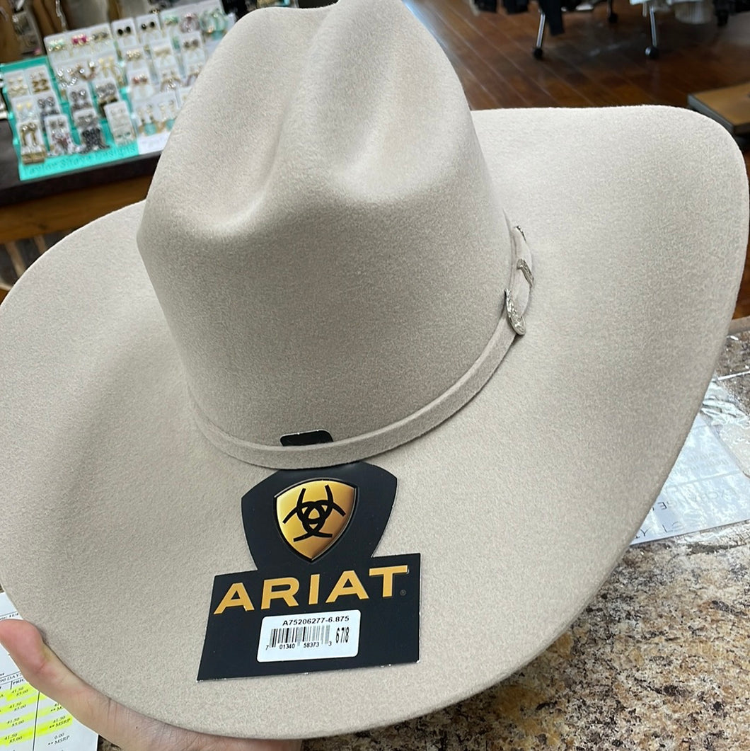 Pamala - Ariat 3X Silverbelly Cowboy Hat With Hand Trimmed Bling Band And  Feathers