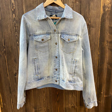 Load image into Gallery viewer, Women’s Hooey Denim Jacket