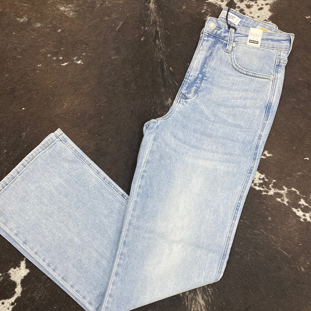 “Control Top”Vintage Wash Straight Jeans.