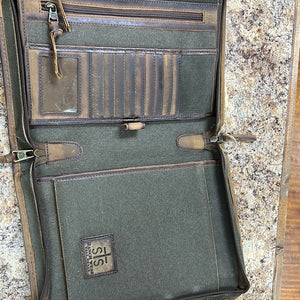 STS Dark Canvas Binder