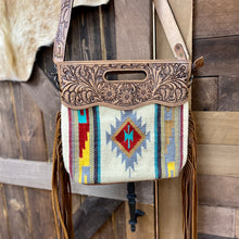 Load image into Gallery viewer, Red/Cream Aztec Tooled Purse