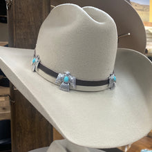 Load image into Gallery viewer, Leather Concho Hatband