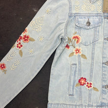 Load image into Gallery viewer, Women’s Stetson Floral Denim Jacket