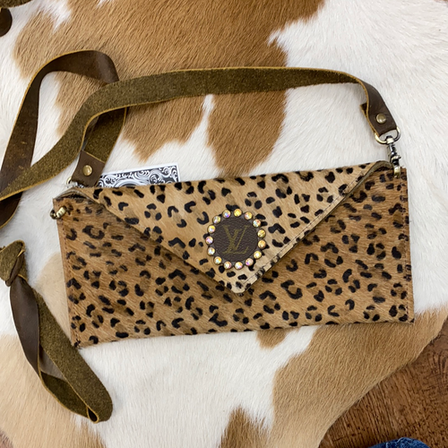 Light Brown Leopard Lucille Crossbosy