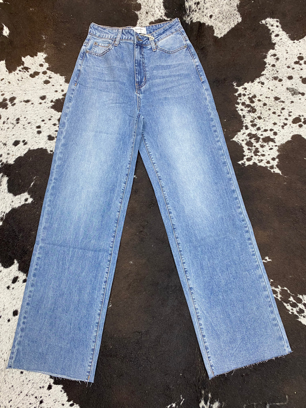 Wide Leg Raw Hem Jeans